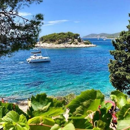 Shabby Chic Beach Cottage Hvar ฮวาร์ ภายนอก รูปภาพ